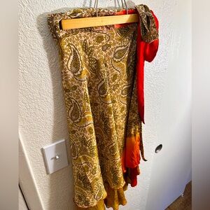 Iris Impressions silk, Paisley Patterned Wrap Skirt. One size. Fits XL well.